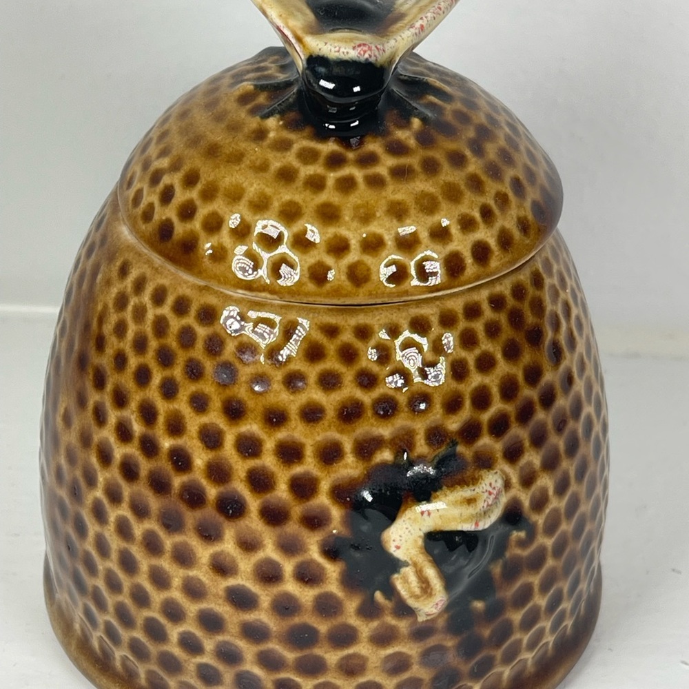 Vintage Arnel’s 1970s ceramic‎ honey jar 2 piece bee top kitchen honey comb jar - Picture 3 of 14